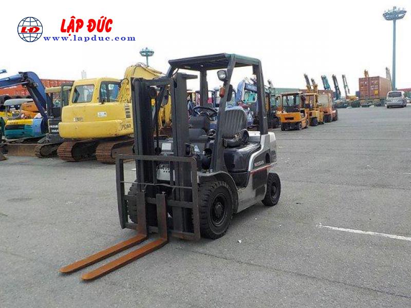 Xe nâng dầu cũ 2 tấn NISSAN KDN- Y1F2 # 734370 giá rẻ