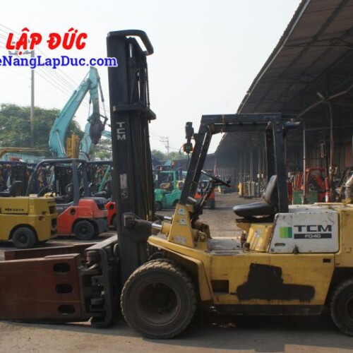 Xe nâng dầu cũ 4 tấn TCM FD40Z6 # 59606364 giá rẻ