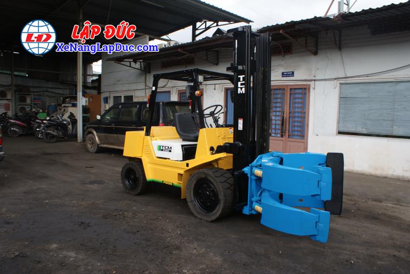 Xe Nâng Kẹp Giấy Máy Xăng 3 Tấn TCM FHG30N8
