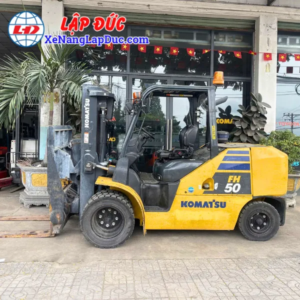 Xe Nâng Dầu 5 Tấn KOMATSU FH50-2