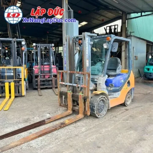 Xe Nâng Dầu 2.5 Tấn KOMATSU FD25NT-16